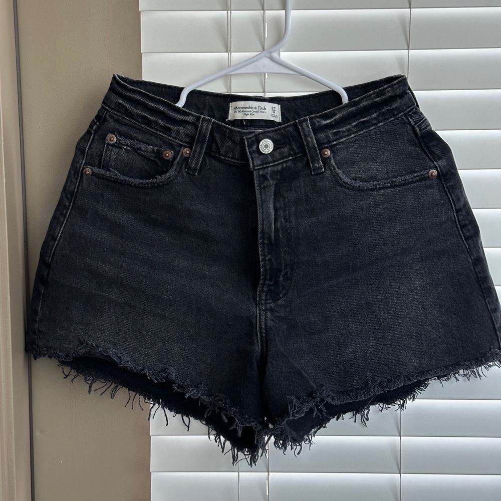 Abercrombie & Fitch Black Jean Shorts (curvy, 27) highrise 90’s relaxed Cutoff,